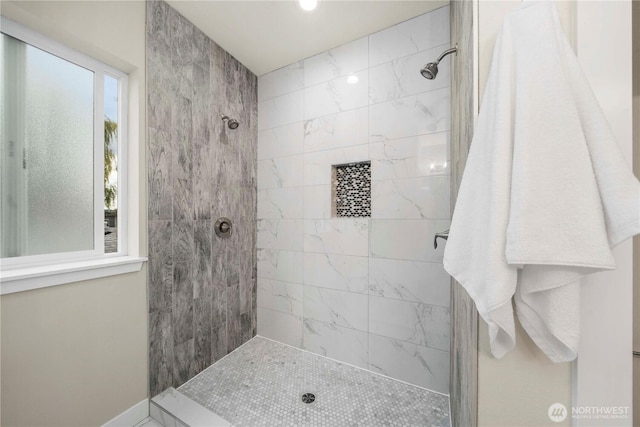 814 9th St SW, Puyallup, WA 98371 - full bath featuring tiled shower
