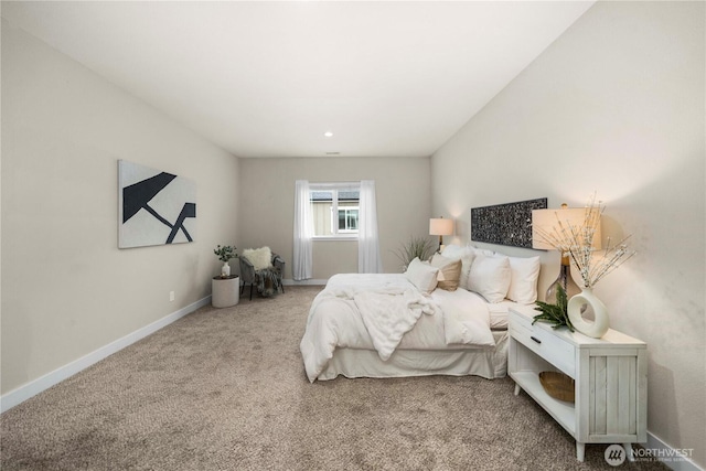 814 9th St SW, Puyallup, WA 98371 - carpeted bedroom featuring baseboards
