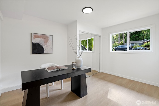 13652 99th Ave NE, Kirkland, WA 98034 - office area with light wood-style flooring and baseboards