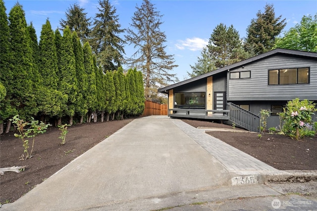 13652 99th Ave NE, Kirkland, WA 98034 - view of side of home