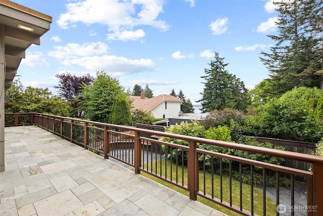 3015 44th Ave W, Seattle, WA 98199 - balcony featuring a water view