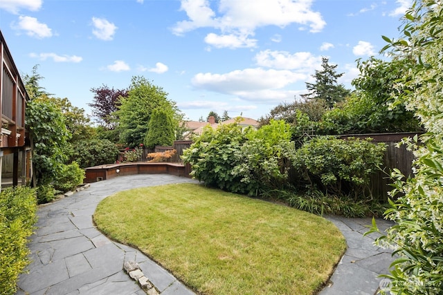 3015 44th Ave W, Seattle, WA 98199 - view of yard featuring a patio area