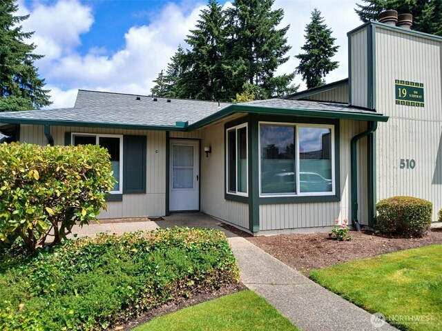 510 S 325th St Unit 19G, Federal Way, WA 98003 - view of front facade with a shingled roof