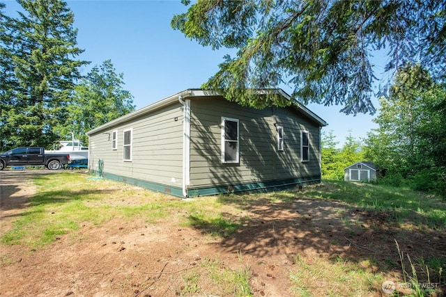 19412 Vantage Ln, Onalaska, WA 98570 - view of side of property with a shed
