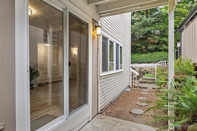 12718 NE 120th St Unit J-2, Kirkland, WA 98034 - exterior space