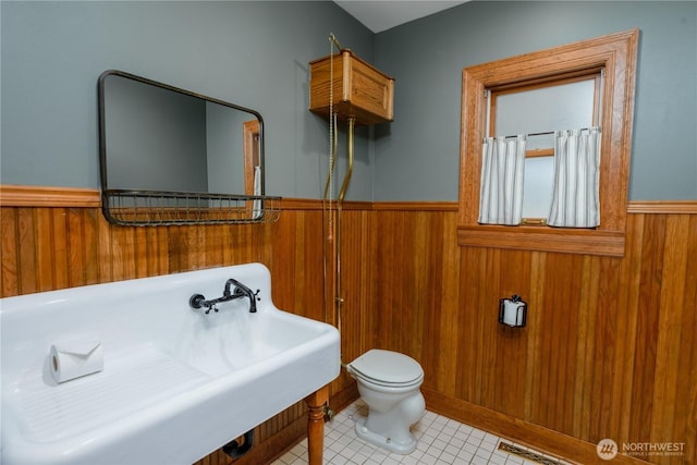 11801 Rd 5.6 NE, Moses Lake, WA 98837 - bathroom with wainscoting, wooden walls, and tile patterned floors