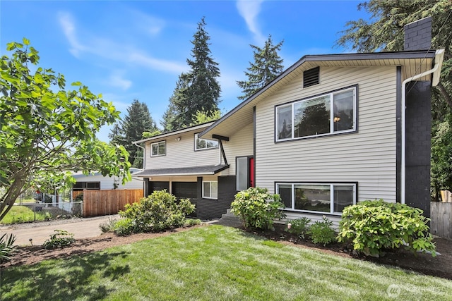 13045 28th Ave NE, Seattle, WA 98125 - raised ranch with concrete driveway