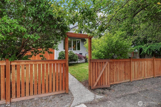 9256 Densmore Ave N, Seattle, WA 98103 - photo 2