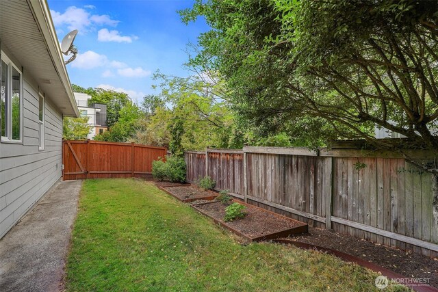 9256 Densmore Ave N, Seattle, WA 98103 - photo 21