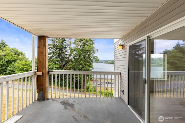 2255 Highview Ln W Unit D101, Bremerton, WA 98312 - balcony with a water view