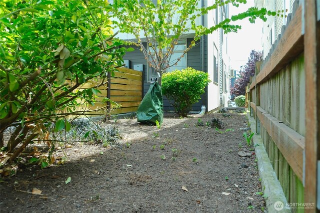 2224 NW 62nd St Unit C, Seattle, WA 98107 - view of yard