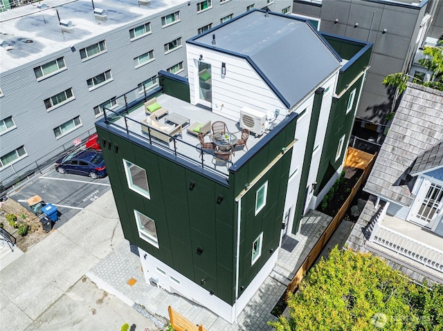 2817 Franklin Ave E Unit B, Seattle, WA 98102 - drone / aerial view