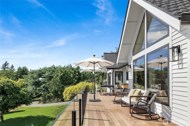 405 Bayside Rd, Bellingham, WA 98225 - wooden terrace with a yard