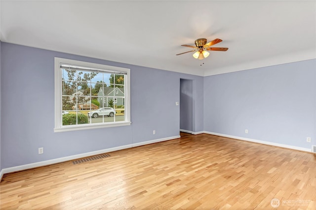 4015 N 13th St, Tacoma, WA 98406 - spare room featuring a ceiling fan and wood finished floors