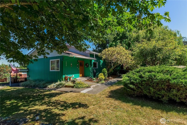 1038 W Glenwood St, Port Angeles, WA 98363 - photo 2