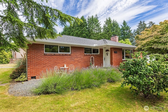 7923 220th St SW, Edmonds, WA 98026 - ranch-style house with a chimney, brick siding, and a front lawn