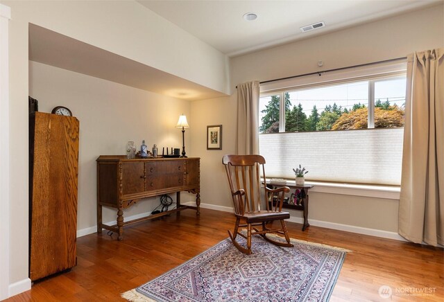 7923 220th St SW, Edmonds, WA 98026 - living area with wood finished floors and baseboards