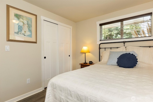 7923 220th St SW, Edmonds, WA 98026 - bedroom featuring dark wood finished floors and a closet