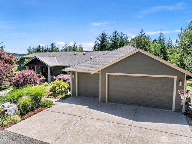931 SW Moose Hill Ct, Port Orchard, WA 98367 - ranch-style home featuring roof with shingles and a garage