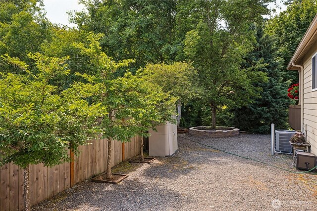 8206 66th Avenue Ct E, Puyallup, WA 98371 - view of yard featuring a patio area