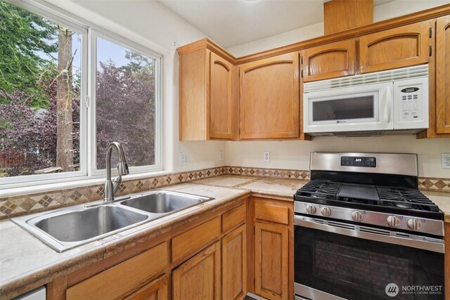 2208 Legato Dr, Oak Harbor, WA 98277 - photo 17