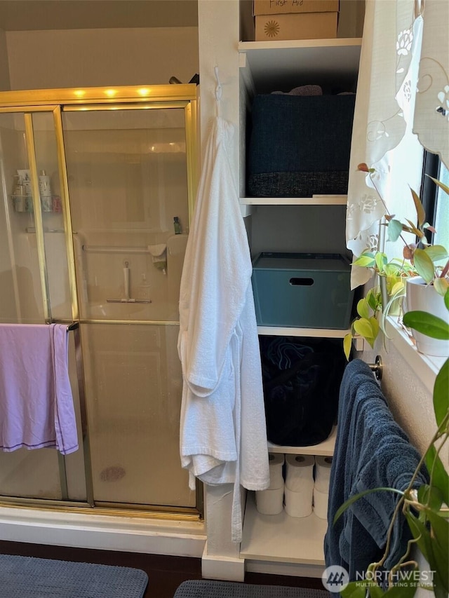 1205 49th St, Seaview, WA 98644 - full bath featuring a shower stall