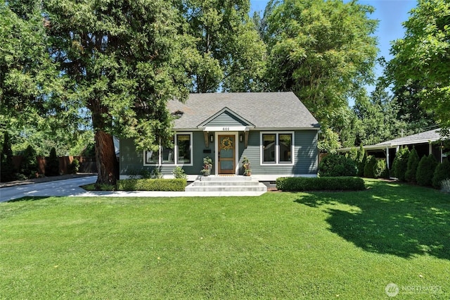 533 Craig St, Walla Walla, WA 99362 - bungalow-style home featuring a shingled roof