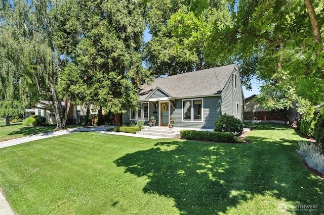 533 Craig St, Walla Walla, WA 99362 - view of front of home featuring a shingled roof and driveway