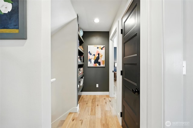 533 Craig St, Walla Walla, WA 99362 - hallway featuring light wood-type flooring and recessed lighting
