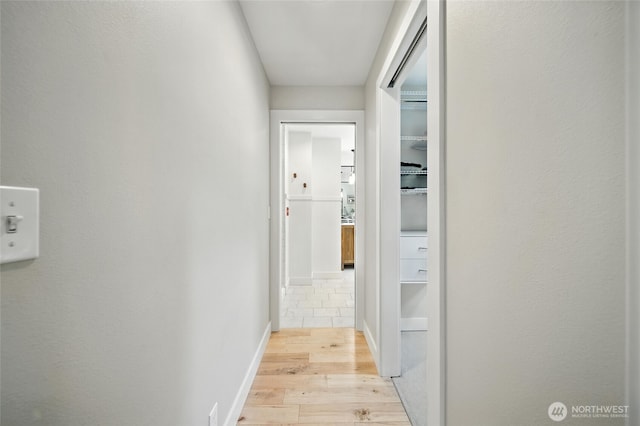 533 Craig St, Walla Walla, WA 99362 - hall featuring light wood-type flooring and baseboards