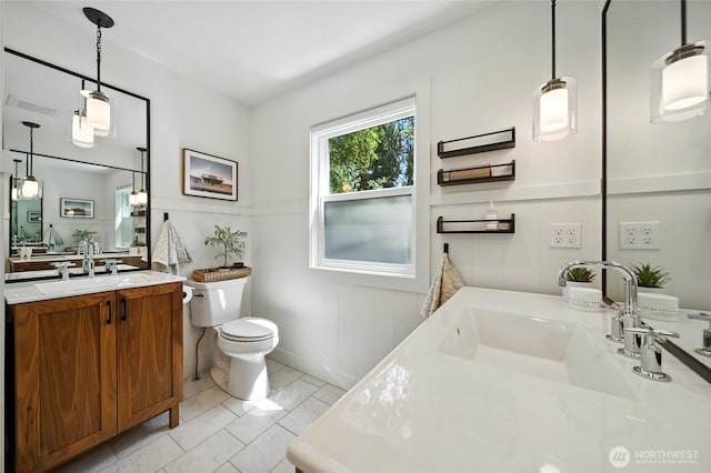 533 Craig St, Walla Walla, WA 99362 - full bathroom with marble finish flooring and vanity