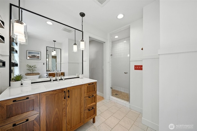 533 Craig St, Walla Walla, WA 99362 - bathroom featuring vanity, a tile shower, and recessed lighting
