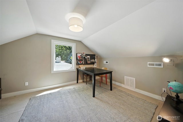533 Craig St, Walla Walla, WA 99362 - office space featuring lofted ceiling and light colored carpet