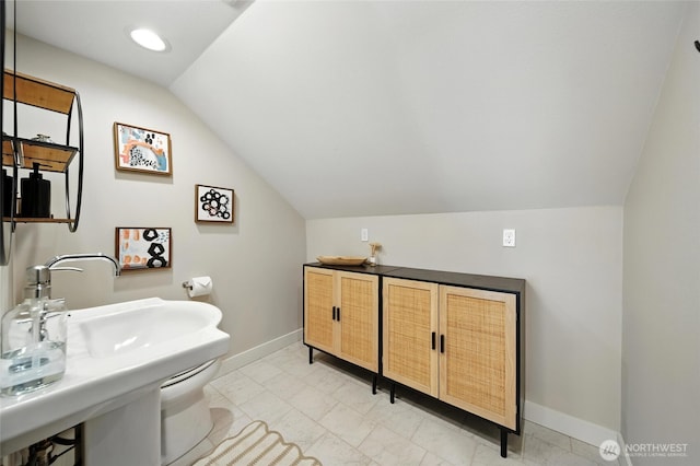 533 Craig St, Walla Walla, WA 99362 - bathroom with vaulted ceiling and toilet