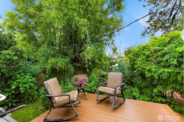 105 Shuksan St, Everson, WA 98247 - view of wooden terrace