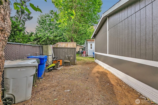 22111 108th Ave SE Unit 5, Kent, WA 98031 - view of yard with a storage shed