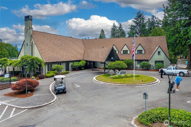 10637 Glen Acres Dr S Unit 10637, Seattle, WA 98168 - view of road featuring street lights and curbs