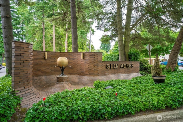 10637 Glen Acres Dr S Unit 10637, Seattle, WA 98168 - view of community sign