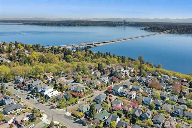 2000 31st Ave S, Seattle, WA 98144 - aerial view of property and surrounding area featuring a notable bridge and nearby suburban area