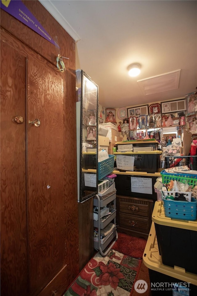 1109 S 61st St, Tacoma, WA 98408 - view of storage area