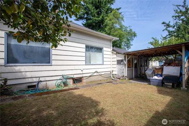 1109 S 61st St, Tacoma, WA 98408 - view of side of home featuring a lawn