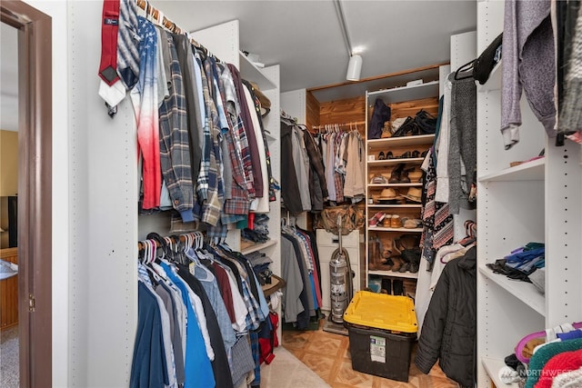 1714 N Astor Ct, East Wenatchee, WA 98802 - view of walk in closet