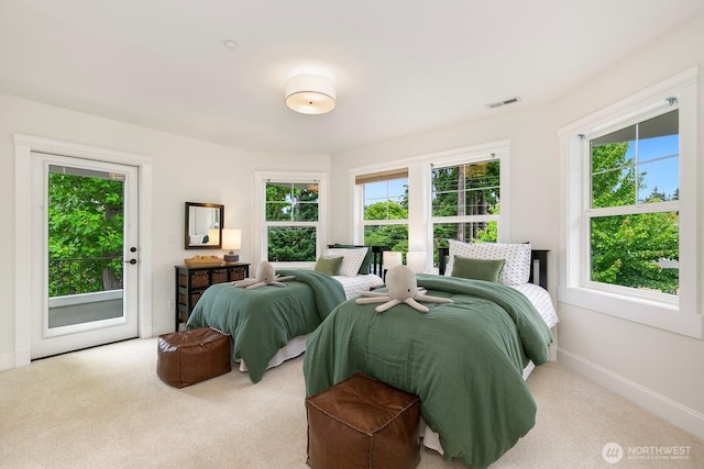 603 9th Ave, Kirkland, WA 98033 - bedroom with multiple windows, carpet floors, and access to outside