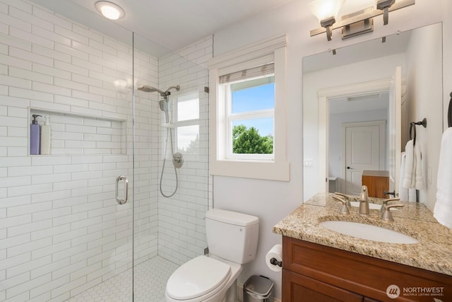 603 9th Ave, Kirkland, WA 98033 - bathroom featuring a stall shower and vanity