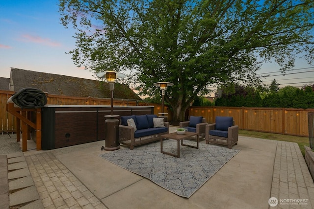 603 9th Ave, Kirkland, WA 98033 - fenced backyard featuring an outdoor living space and a patio