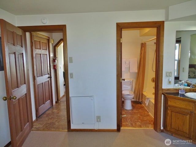 1407 Ocean Shores Blvd SW Unit 1N-I, Ocean Shores, WA 98569 - bedroom featuring connected bathroom and carpet