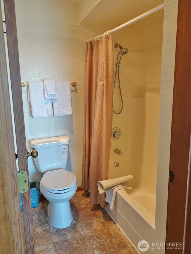 1407 Ocean Shores Blvd SW Unit 1N-I, Ocean Shores, WA 98569 - full bath featuring shower / bath combo with shower curtain and toilet