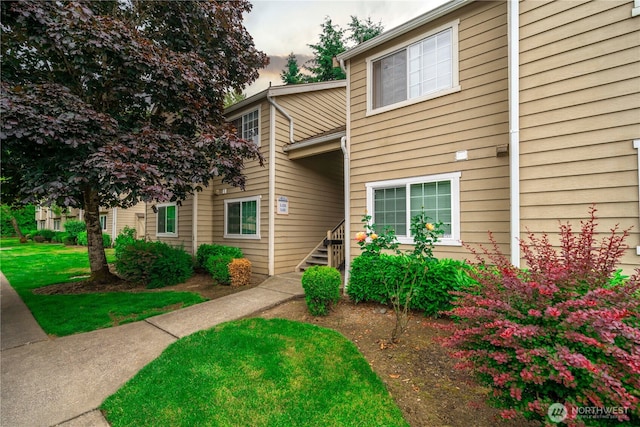 1839 S 286th Ln Unit S-201, Federal Way, WA 98003 - view of front of home featuring a front yard