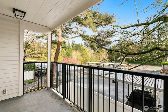 12700 NE 8th St Unit E-205, Bellevue, WA 98005 - view of balcony