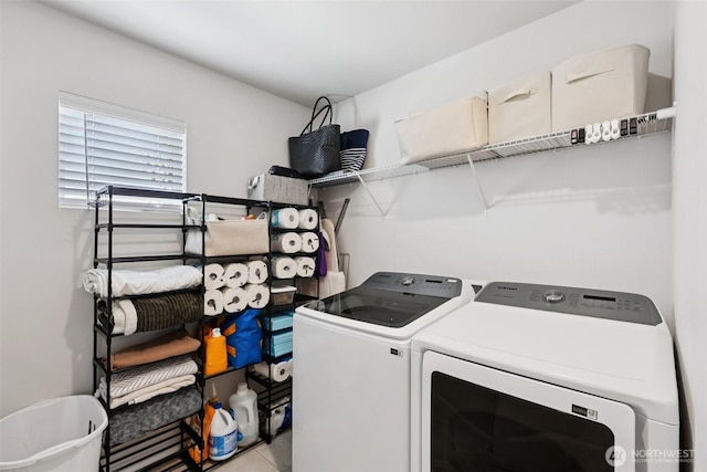 1423 Cascade St, Sultan, WA 98294 - laundry room with washing machine and dryer and tile patterned floors